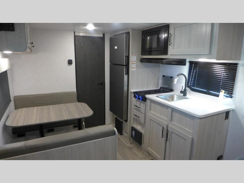 2026 CrossRoads Sunset Trail 17RBS, $ 0