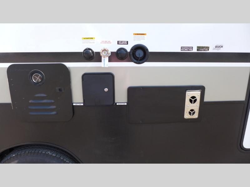 2025 CrossRoads Hampton HP395BAM, $ 108,875