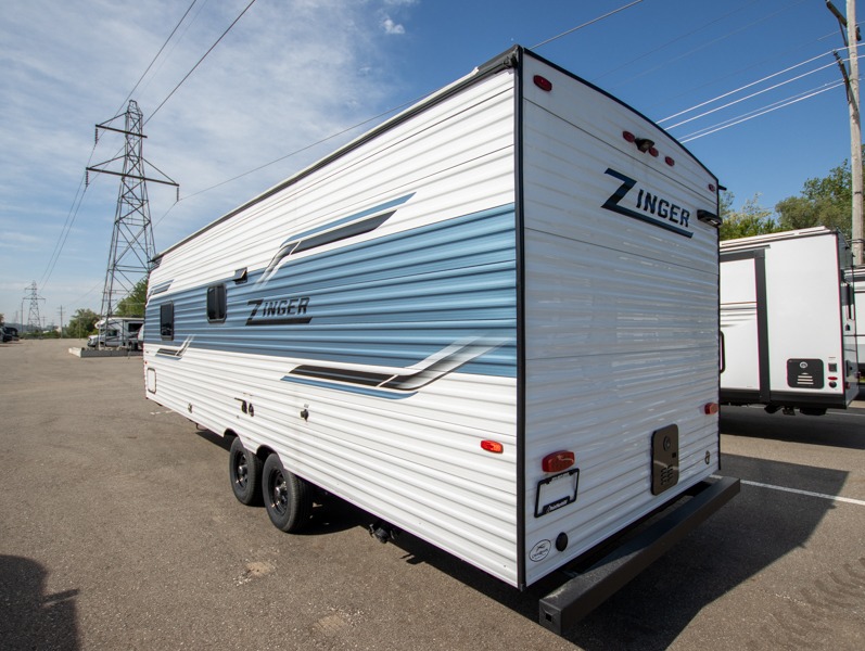 2024 CrossRoads Zinger Lite ZR252BH, $ 17,990