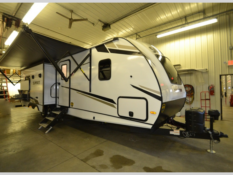 2023 CrossRoads Sunset Trail Super Lite SS285CK, $ 34,990
